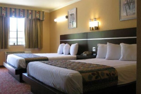 COUNTRY INN SONORA (Jamestown)